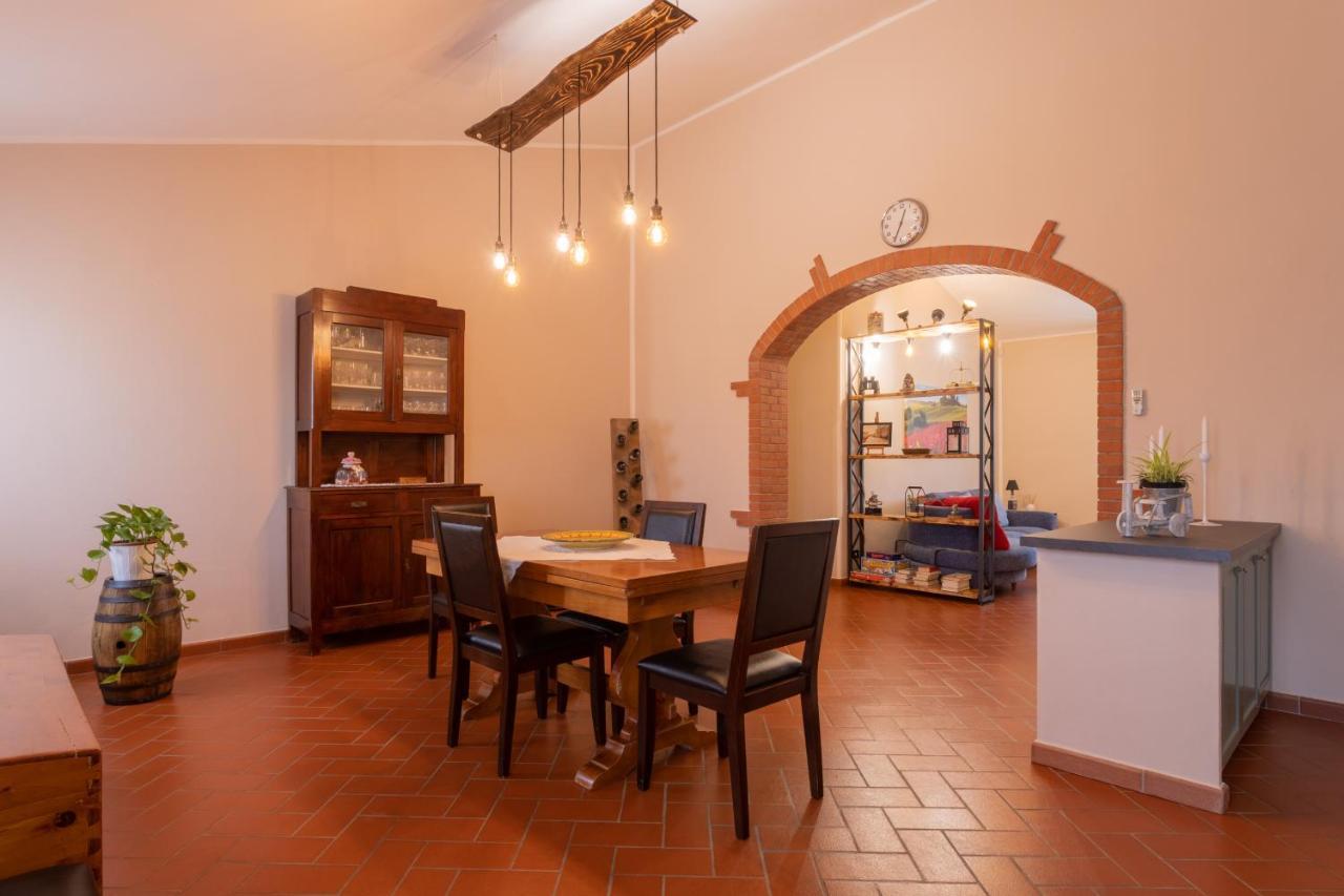 A Casa Di Luna Stabbia Bagian luar foto